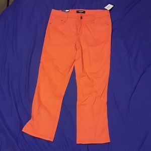 Nine West Selene Capri NWT